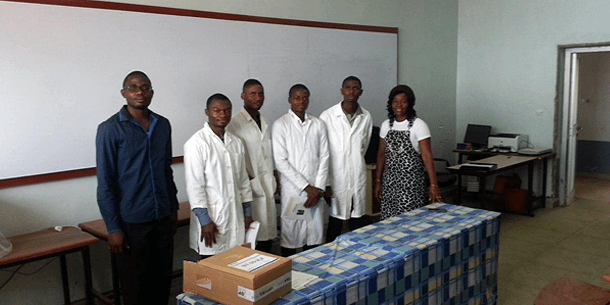 Students with Dr. Mabe.